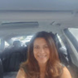 Meet your Posher, Gloria